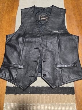 Yamaha Black Leather Womens Button Vest Size Medium